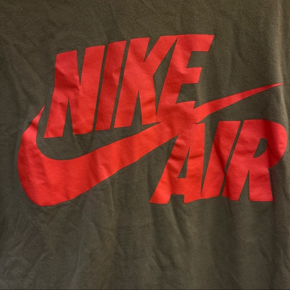 Nike Air Green T-Shirt - Picture 3 of 5